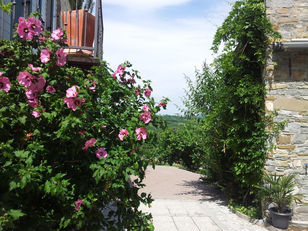 Boutique Hotel Dvor Dobrovo Exterior foto