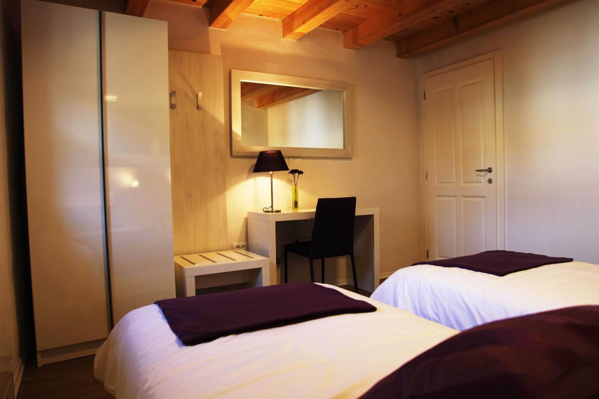 Boutique Hotel Dvor Dobrovo Cameră foto