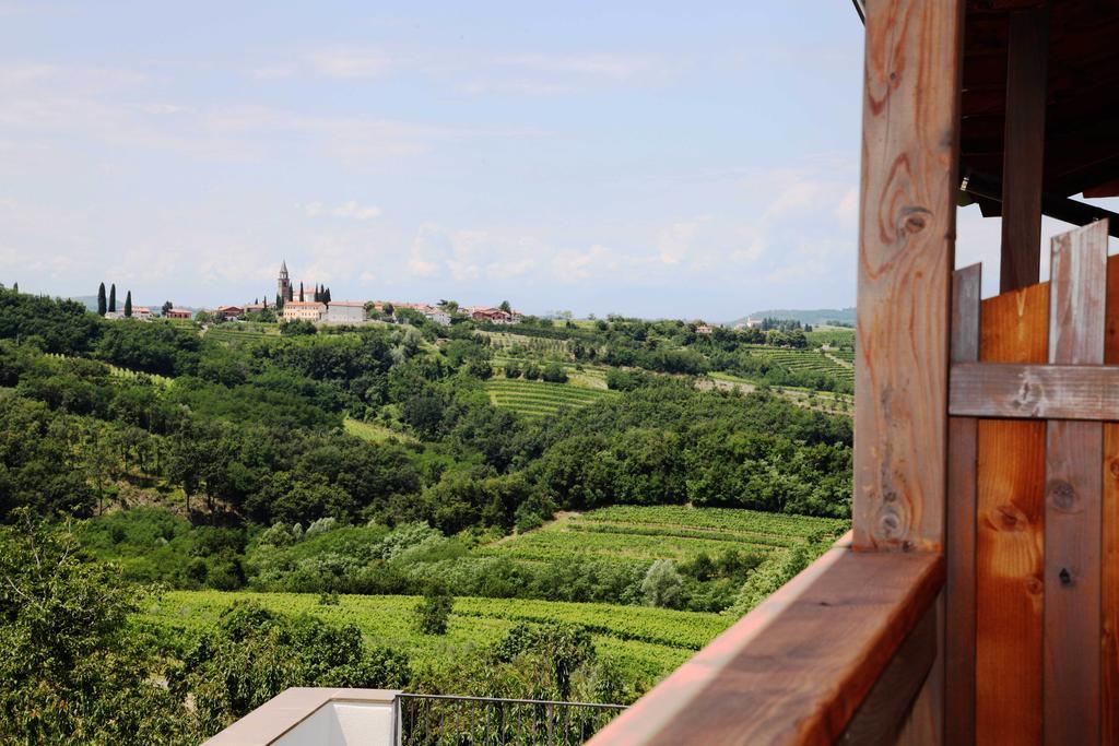 Boutique Hotel Dvor Dobrovo Cameră foto