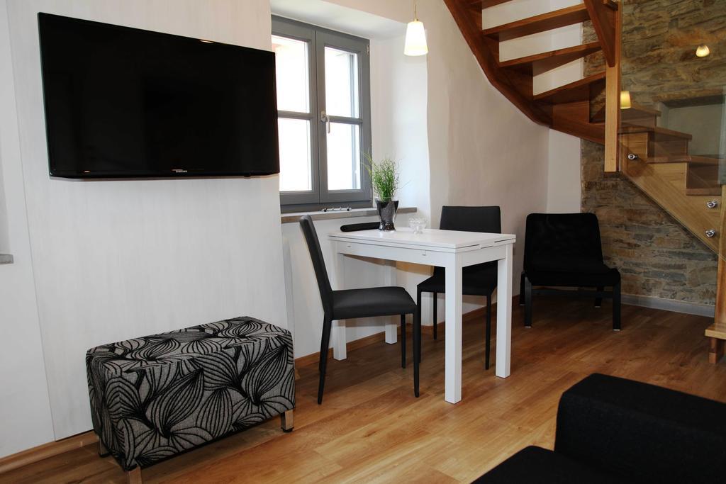 Boutique Hotel Dvor Dobrovo Cameră foto