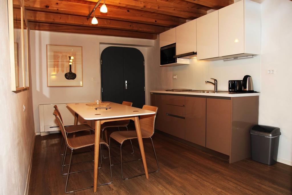 Boutique Hotel Dvor Dobrovo Cameră foto